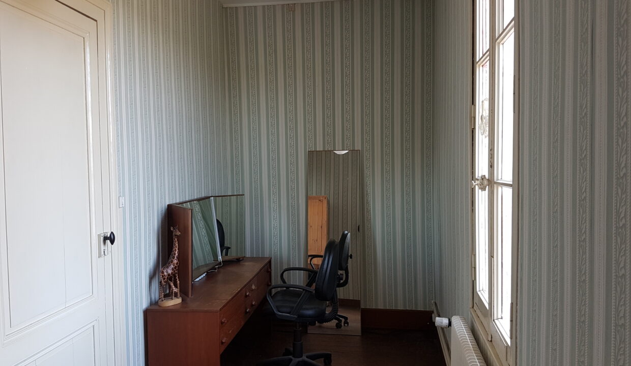 MARLEN IMMO Agence Immobiliere Cenon 141 Dressing Room 1