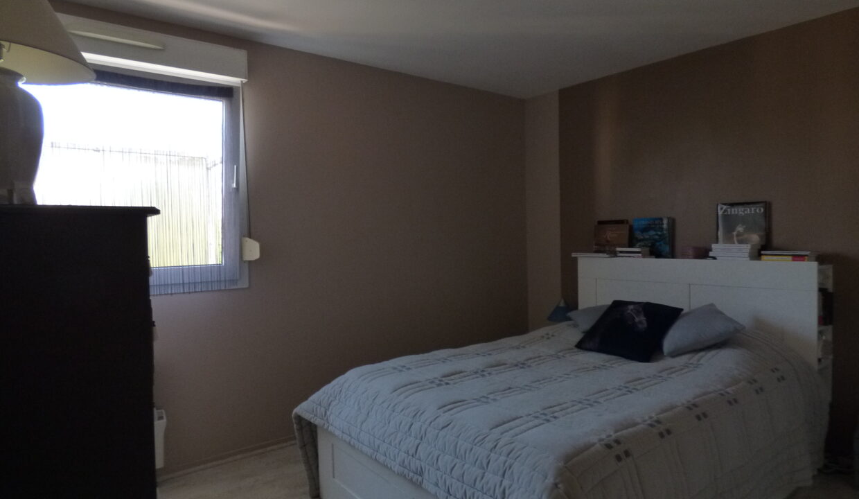 MARLEN IMMO Agence Immobiliere Cenon CHAMBRE 1